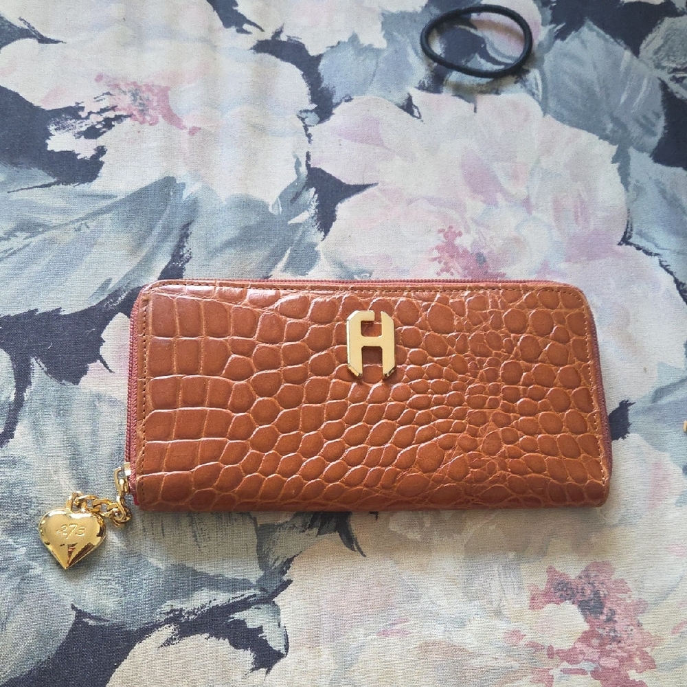 Fred Hayman Beverly Hills Leather Clutch Wallet